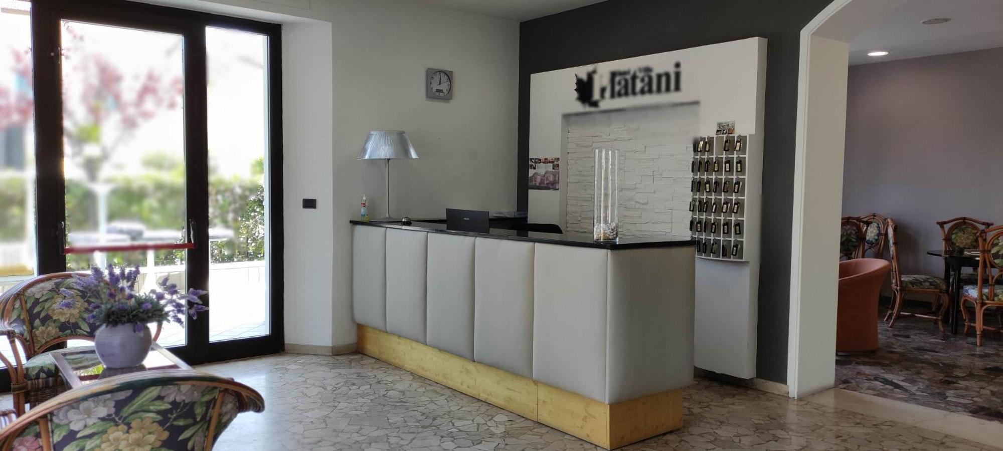 Hotel Villa Platani Riccione Exterior photo